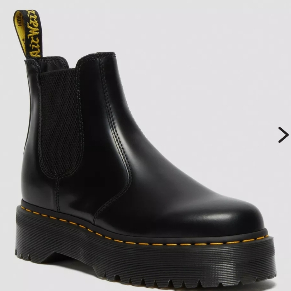 Dr Martens 2976 Quad Chelsea Boot
